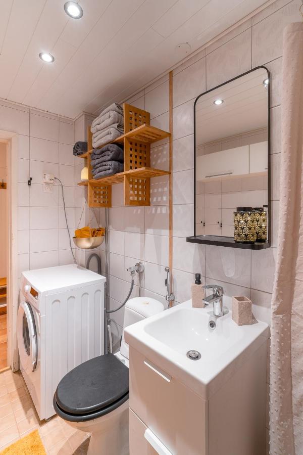 Apartament Nordic Gem Near Railway Station, Free Parking And Wifi Rovaniemi Zewnętrze zdjęcie